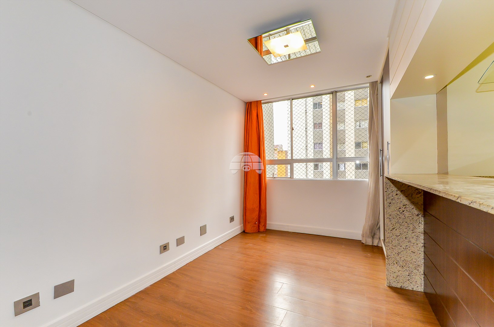 Apartamento à venda em Centro, Curitiba — Portal Chave Fácil