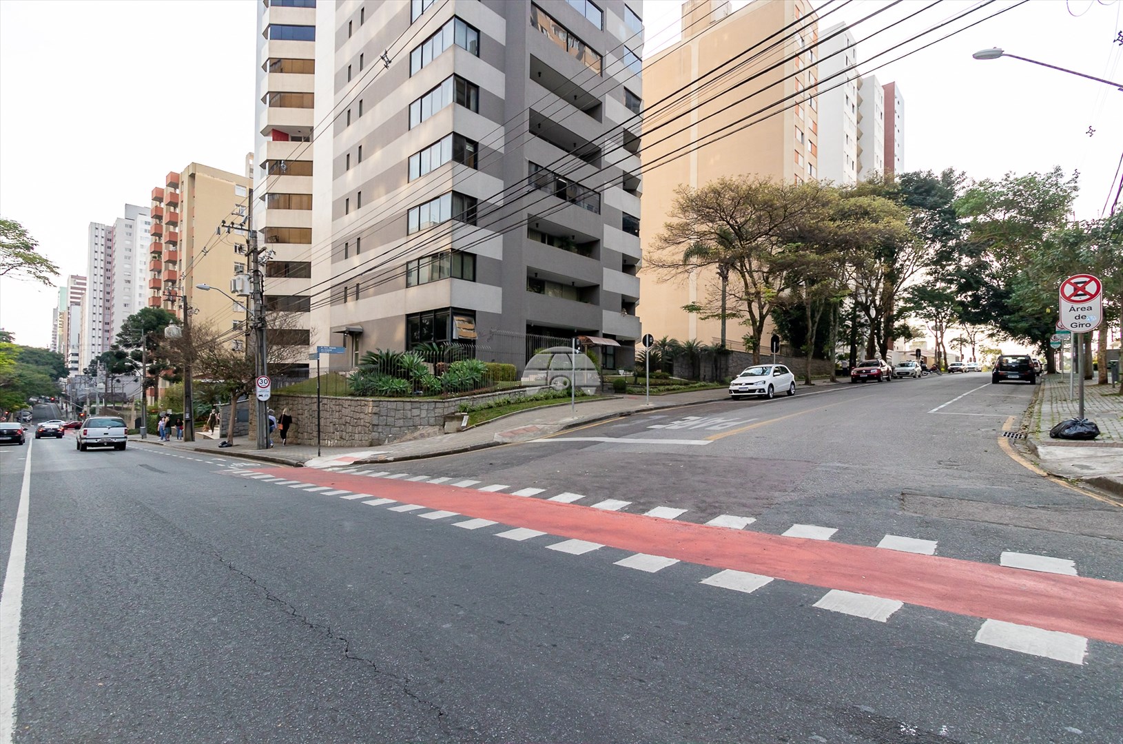 Apartamento à venda em Bigorrilho, Curitiba — Portal Chave Fácil
