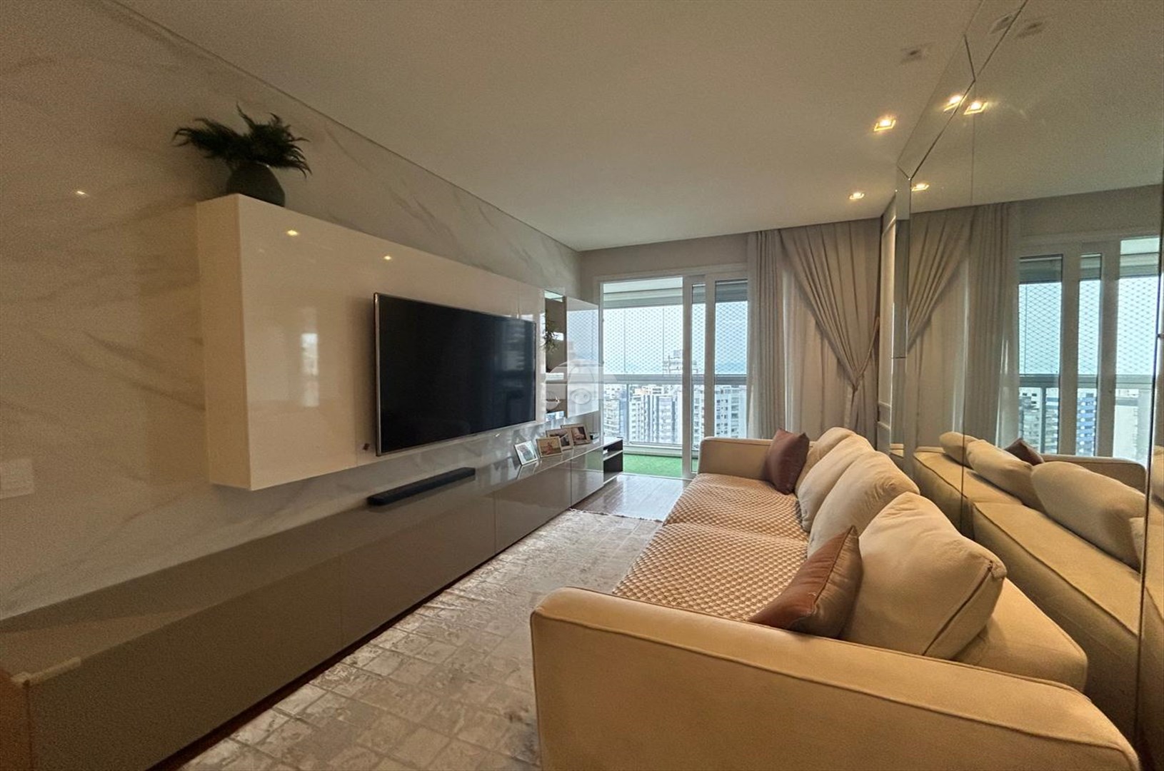 Apartamento à venda em Centro, Florianópolis — Portal Chave Fácil
