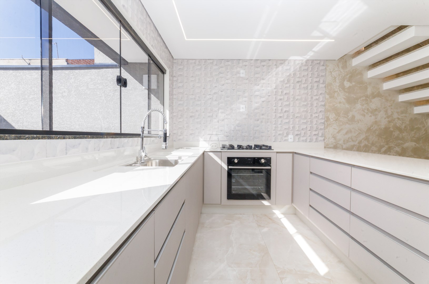 Triplex Residencial para Venda no Bairro Cidade Industrial ref. 229064 (8 / 10)
