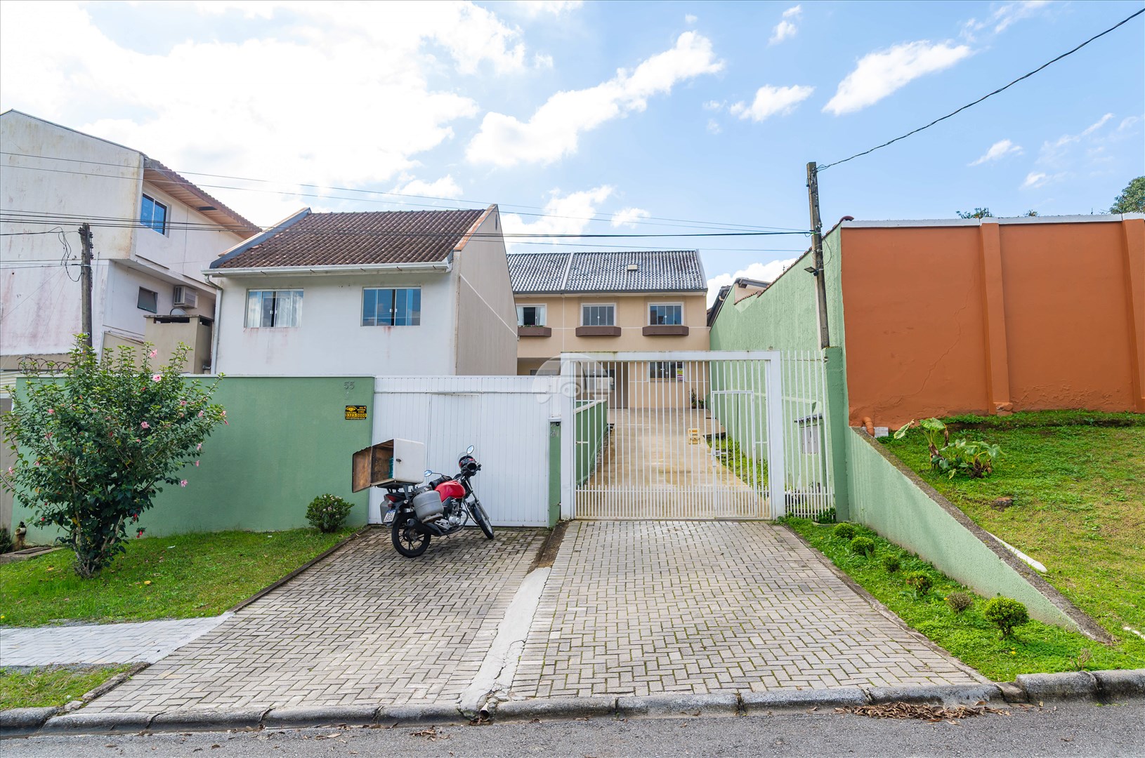 Casa à venda em Mossunguê, Curitiba — Outrasul Imobiliária