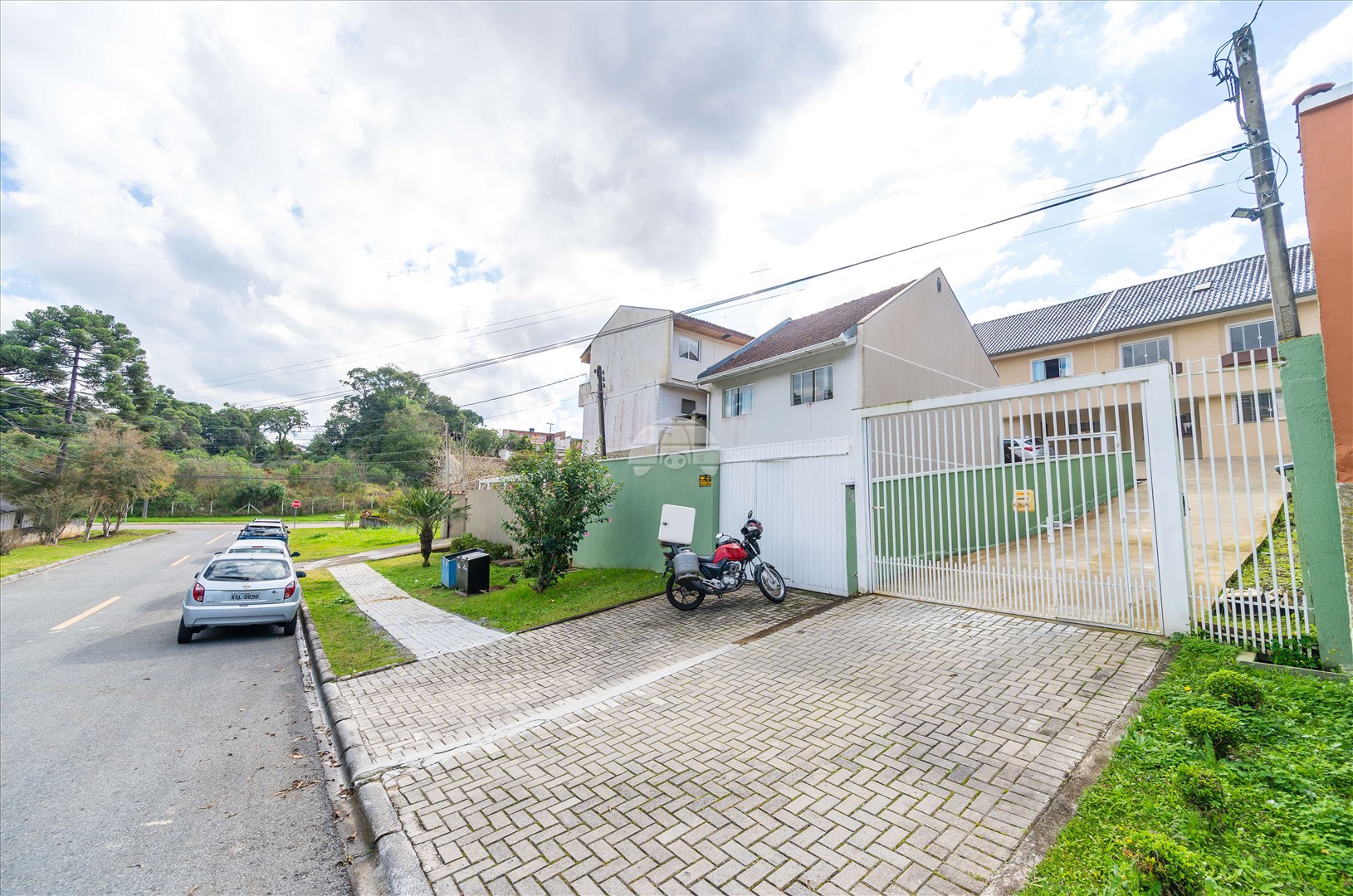 Casa à venda em Mossunguê, Curitiba — Outrasul Imobiliária