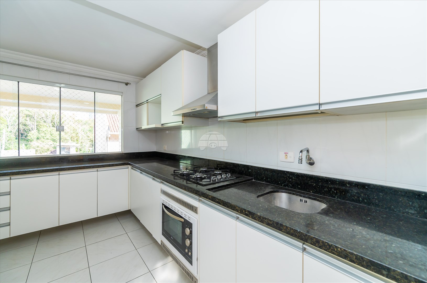 Casa à venda em Mossunguê, Curitiba — Outrasul Imobiliária