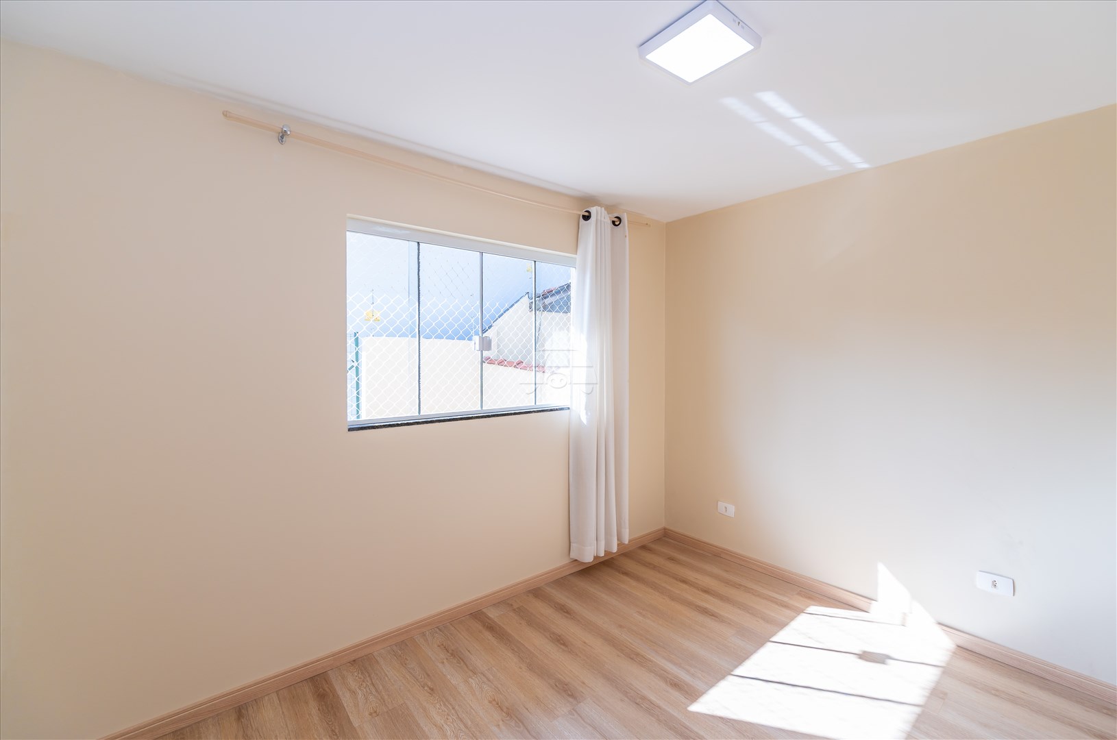 Casa à venda em Mossunguê, Curitiba — Outrasul Imobiliária
