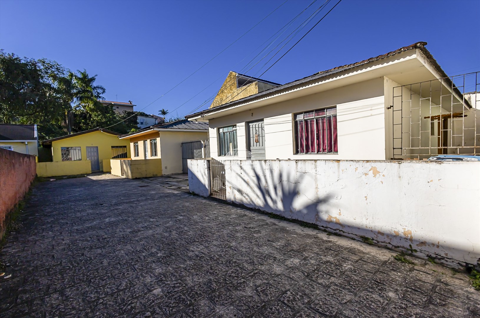 Terreno/Área à venda em Lindóia, Curitiba — Portal Chave Fácil
