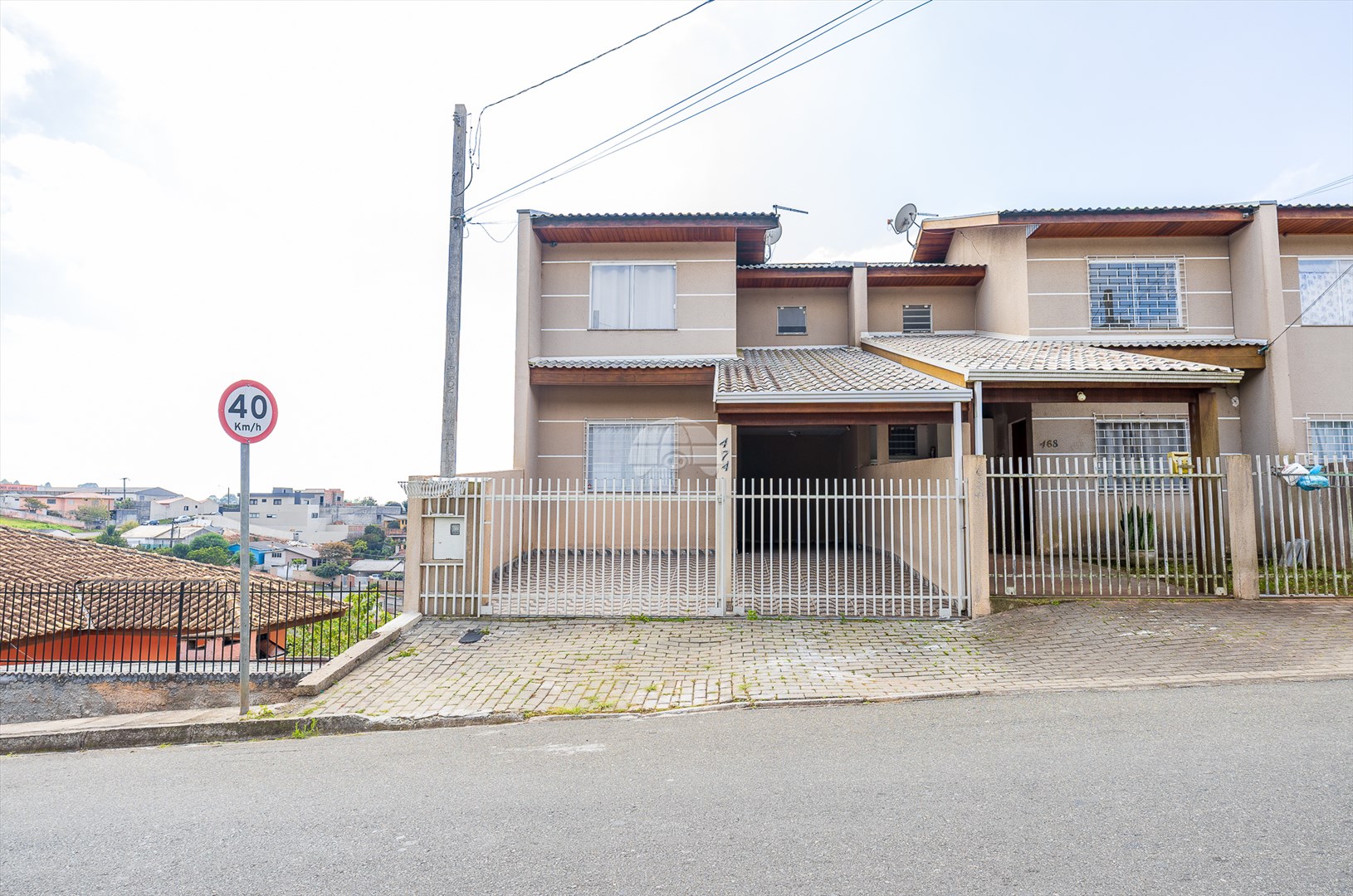 Casa à venda em Jardim São Vicente, Campo Largo — Portal Chave Fácil