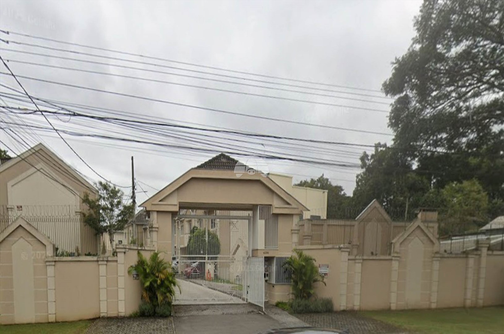 Casa à venda em Uberaba, Curitiba — Portal Chave Fácil