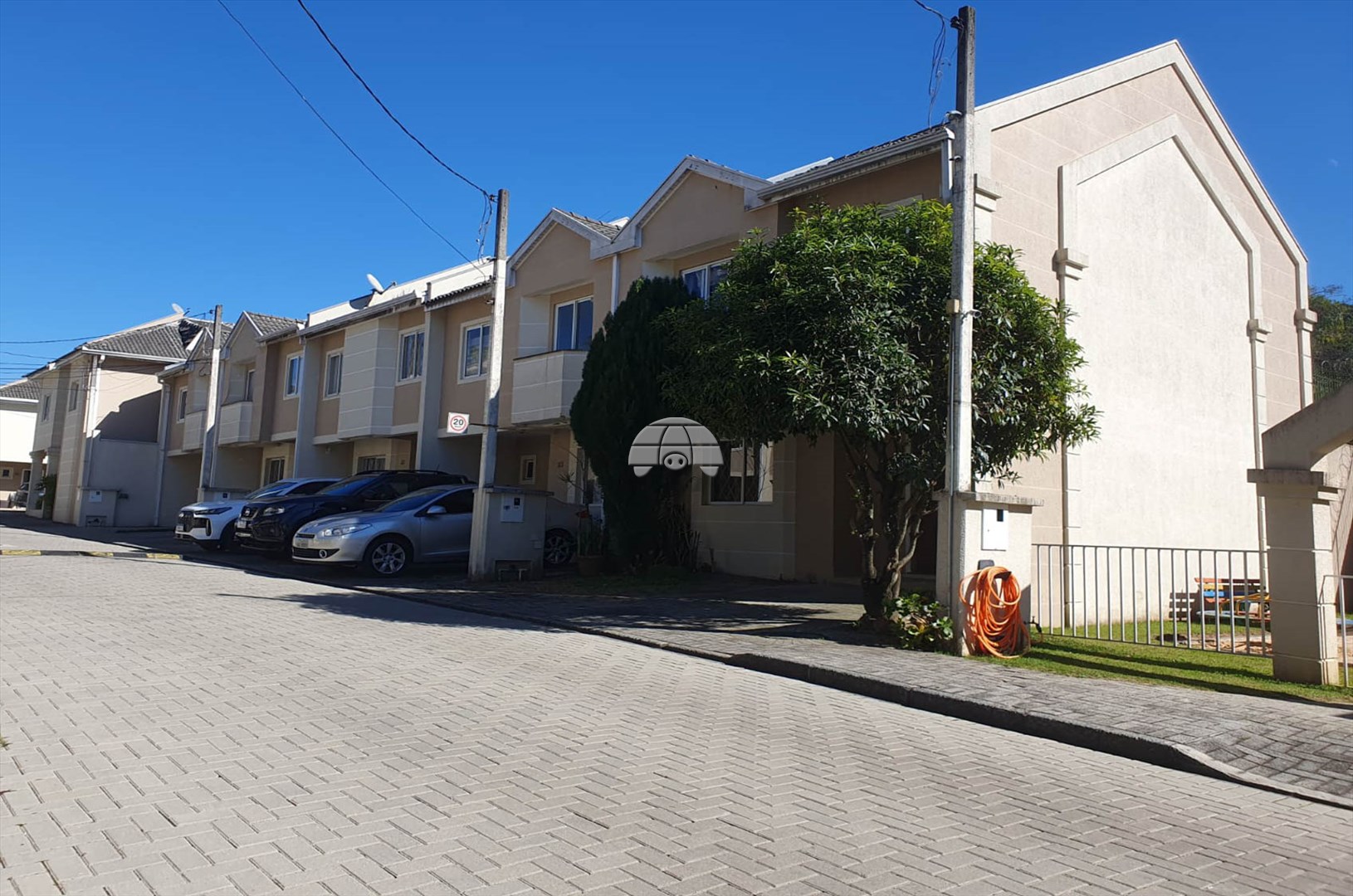 Casa à venda em Uberaba, Curitiba — Portal Chave Fácil