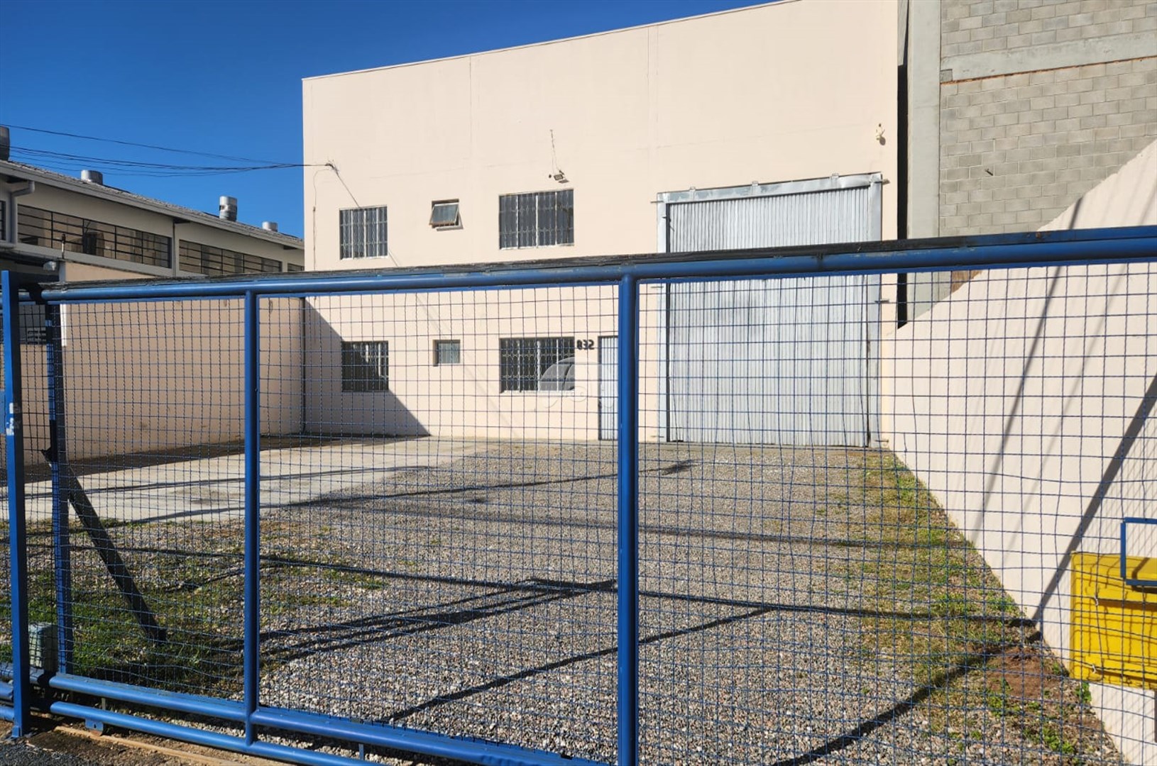 Barracão/Galpão para alugar em Emiliano Perneta, Pinhais — Portal Chave Fácil