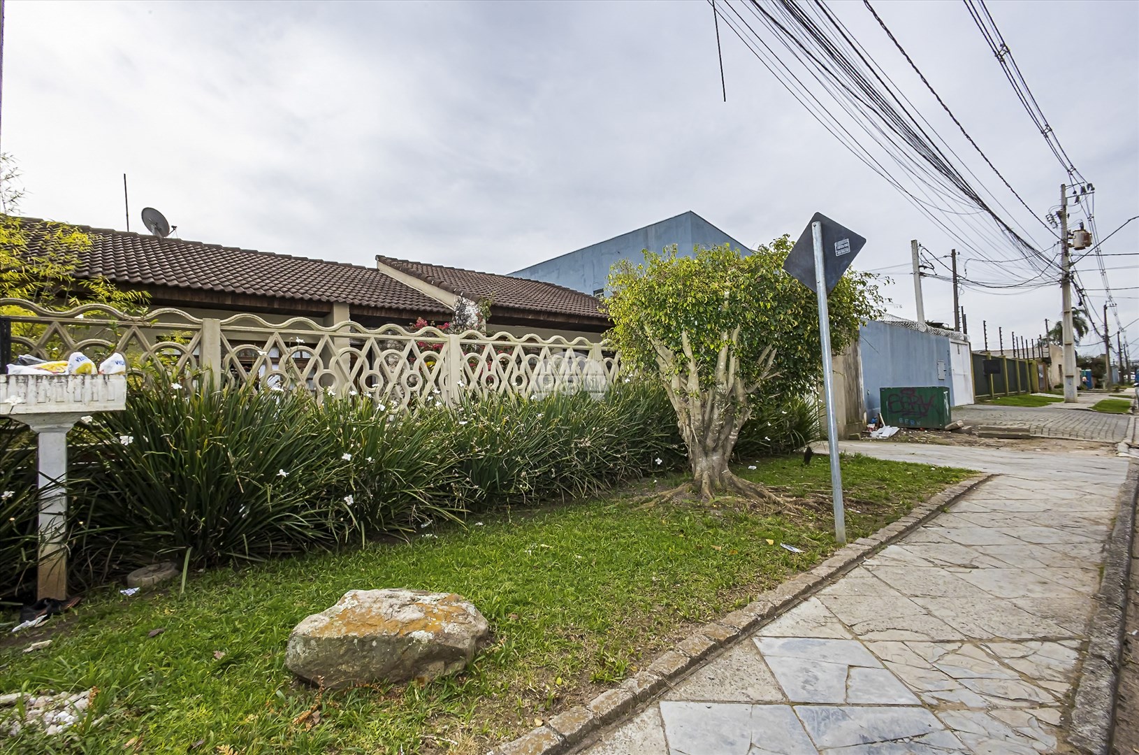 Casa à venda em Uberaba, Curitiba — Portal Chave Fácil