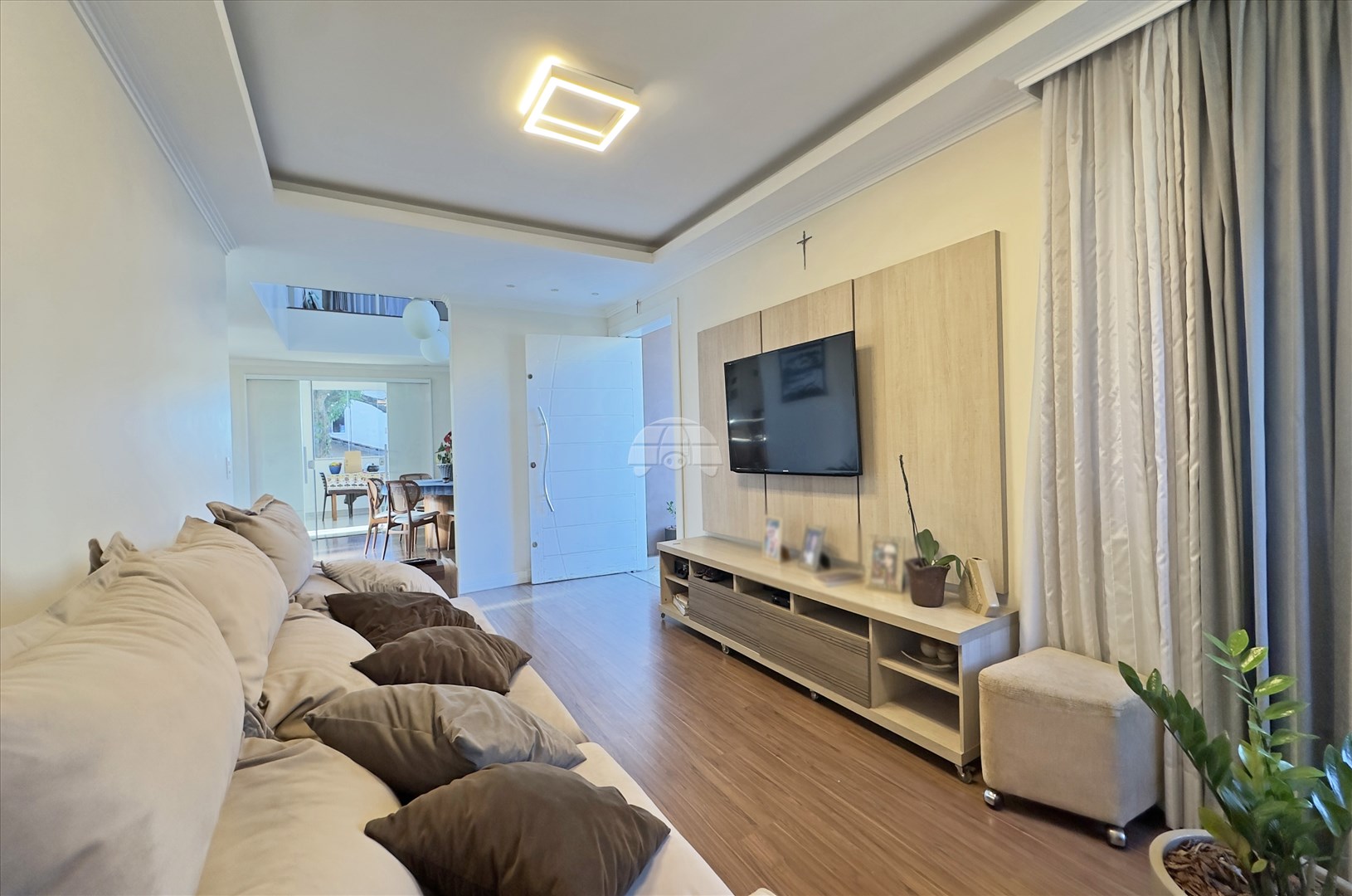 Casa para alugar em Jardim Bandeirantes, Colombo — Portal Chave Fácil