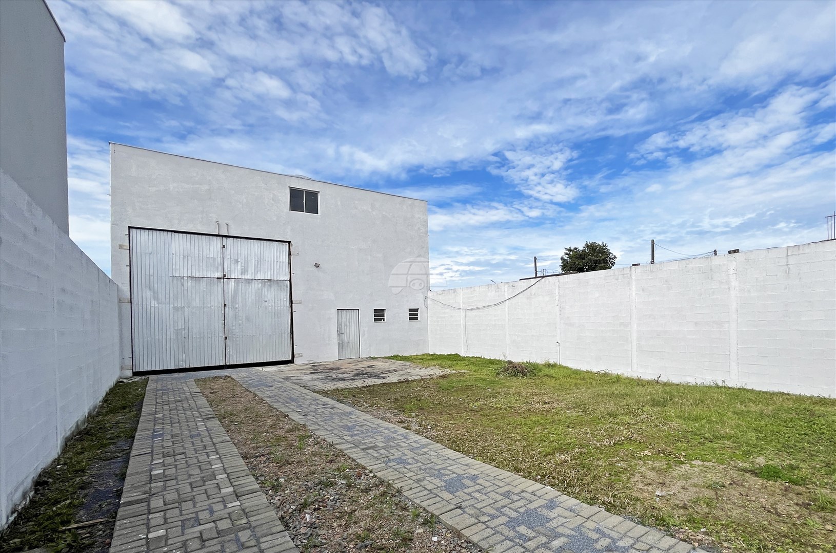 Barracão/Galpão para alugar em Lindóia, Curitiba — Portal Chave Fácil