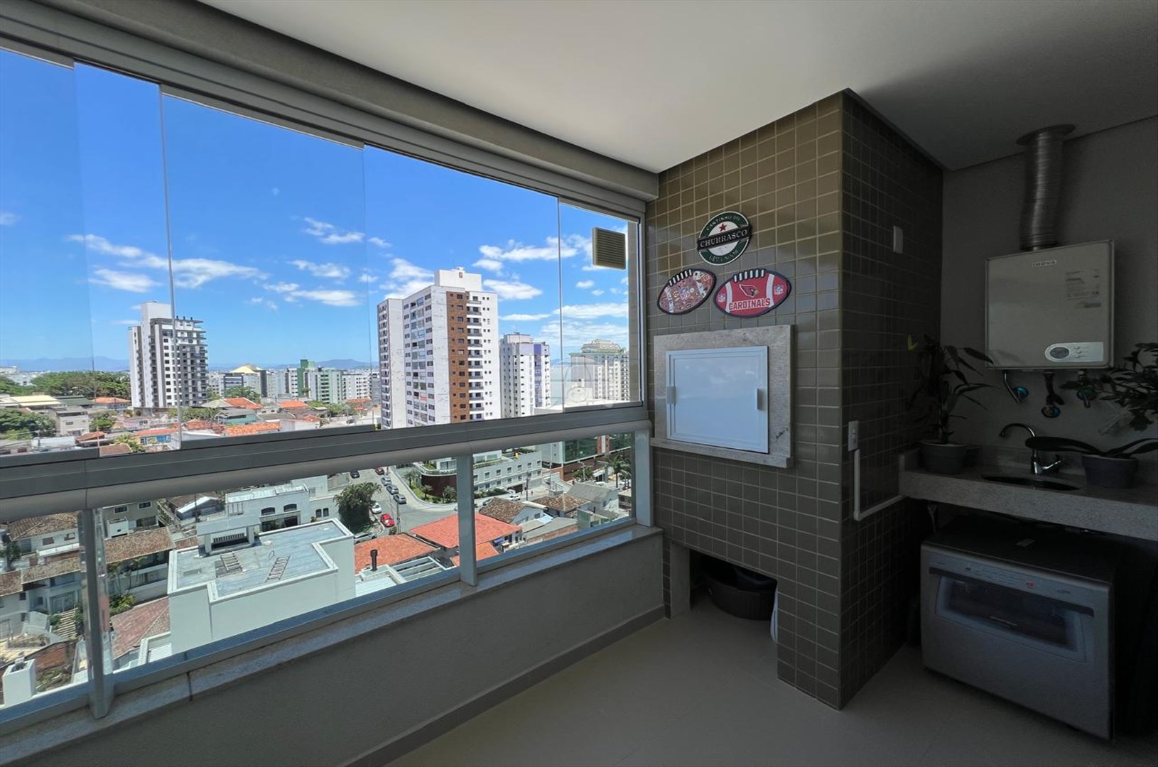 Apartamento à venda em Agronômica, Florianópolis — Portal Chave Fácil