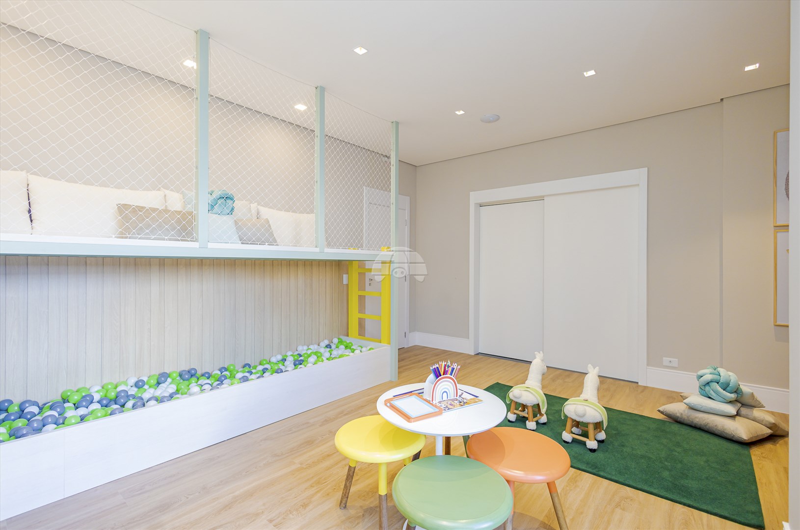 Apartamento à venda em Centro, Curitiba — Construa Assessoria Imobiliária