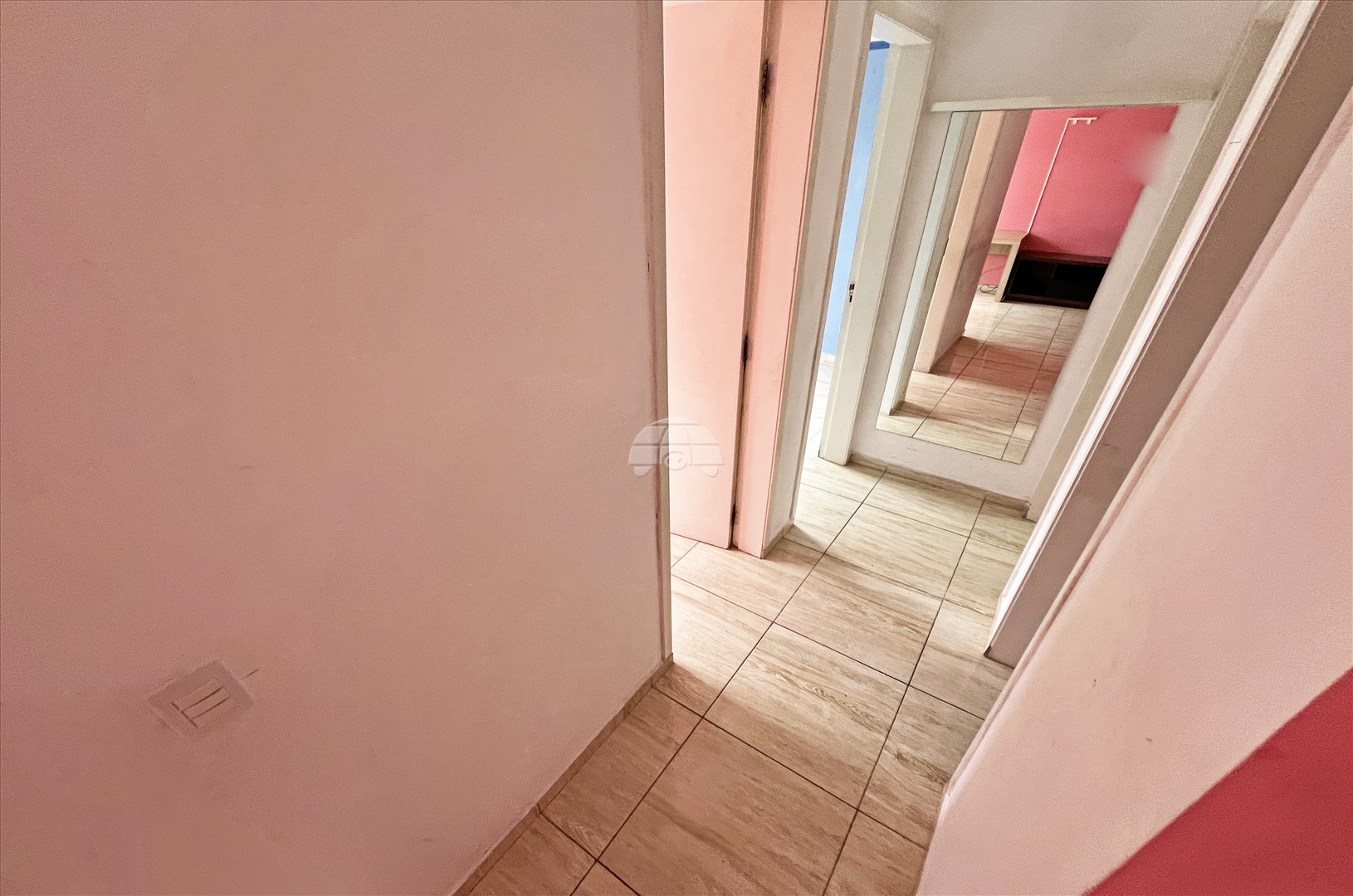 Apartamento para alugar em Fazendinha, Curitiba — Burgman Imóveis Curitiba-PR