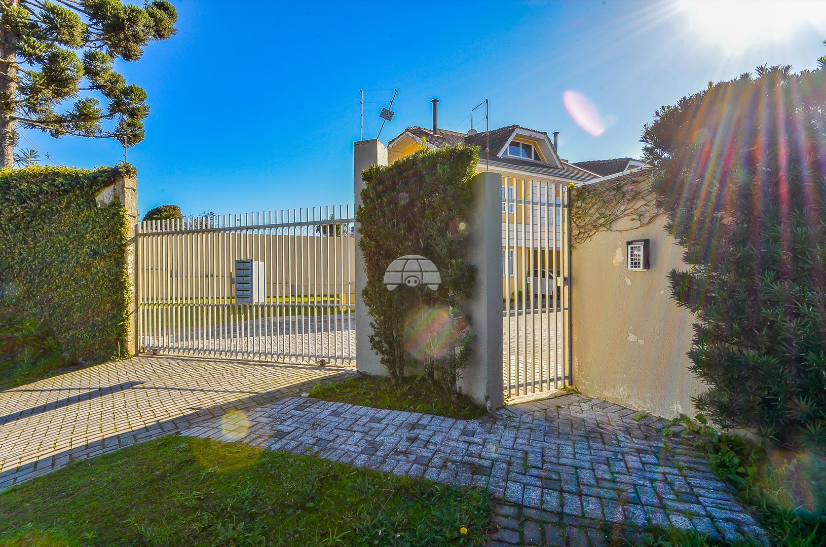 Casa à venda em Roça Grande, Colombo — Portal Chave Fácil