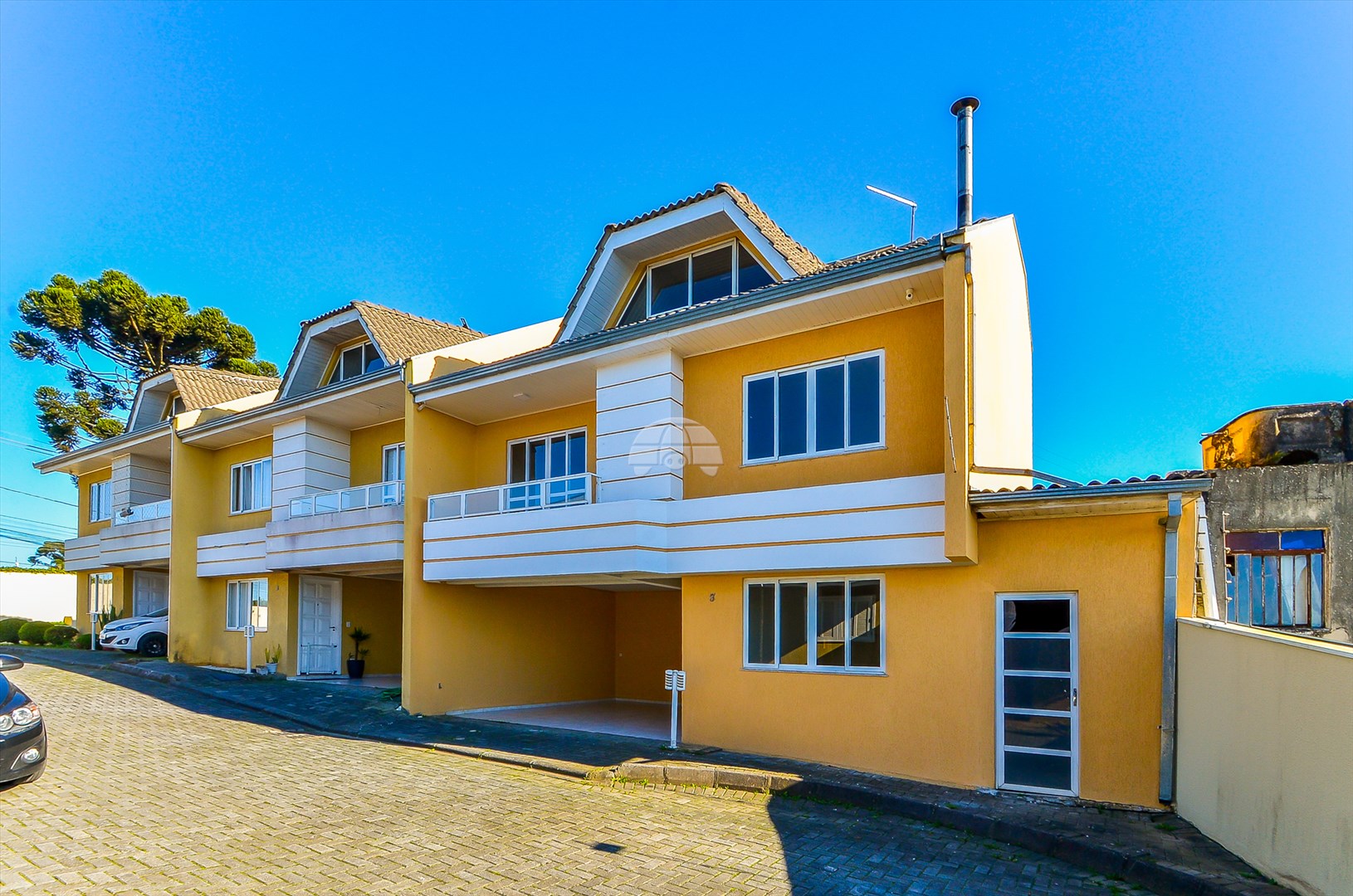 Casa à venda em Roça Grande, Colombo — Portal Chave Fácil