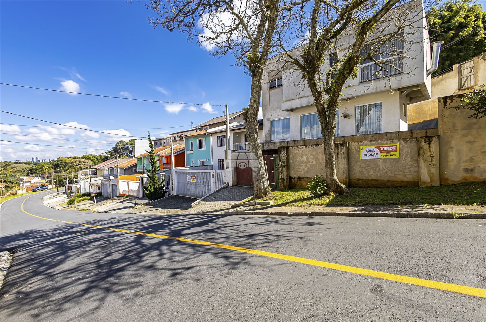 Casa à venda em Vista Alegre, Curitiba — Portal Chave Fácil