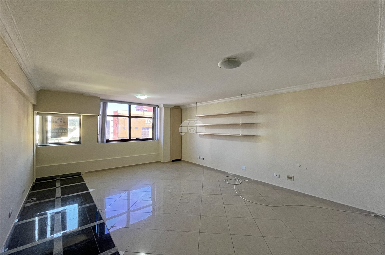 Comercial para alugar em Água Verde, Curitiba — Portal Chave Fácil