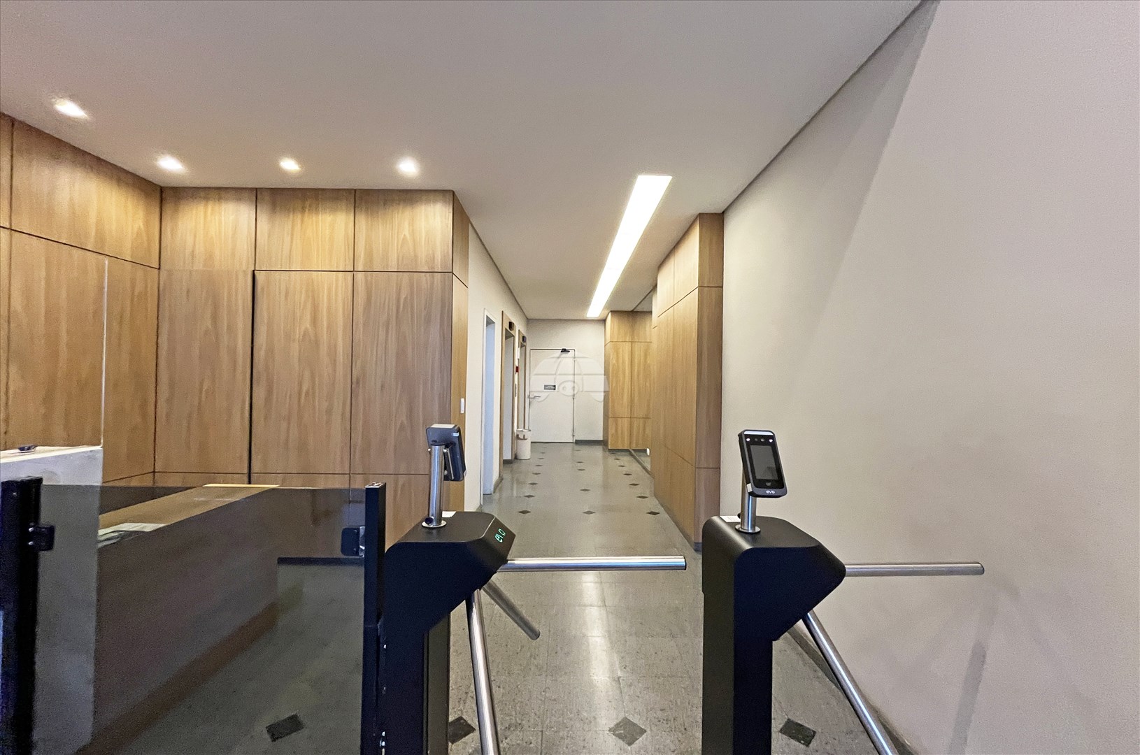 Sala/Conjunto Comercial para alugar em Água Verde, Curitiba — Portal Chave Fácil