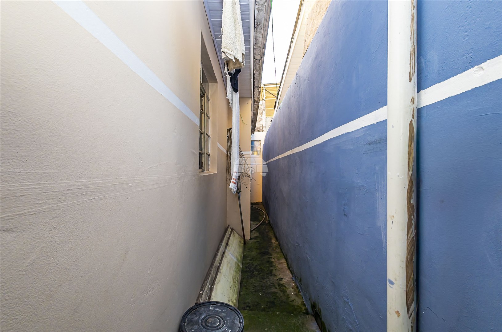 Casa à venda em Sítio Cercado, Curitiba — Outrasul Imobiliária
