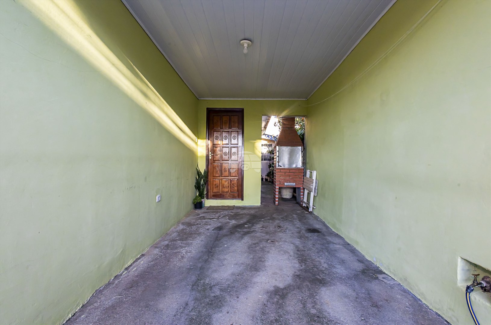 Casa à venda em Sítio Cercado, Curitiba — Outrasul Imobiliária
