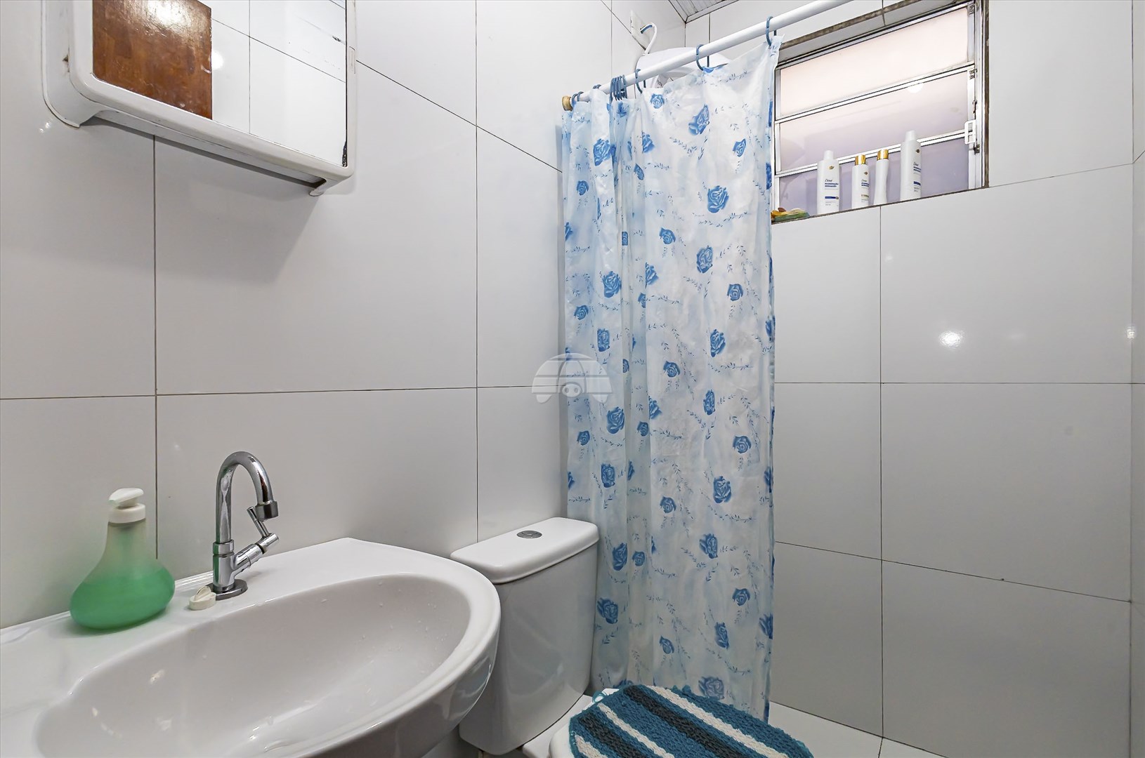 Casa à venda em Sítio Cercado, Curitiba — Outrasul Imobiliária