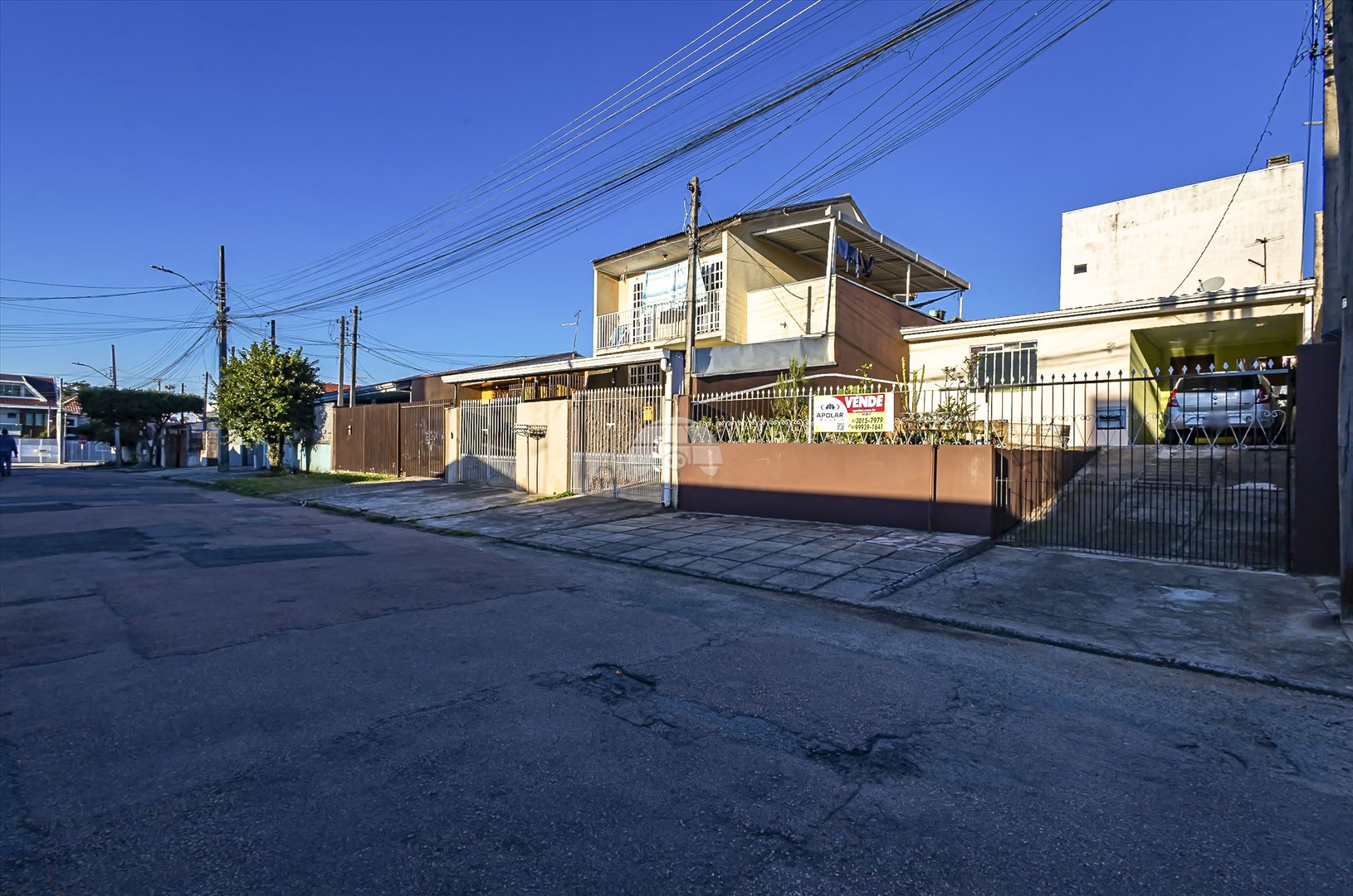 Casa à venda em Sítio Cercado, Curitiba — Outrasul Imobiliária