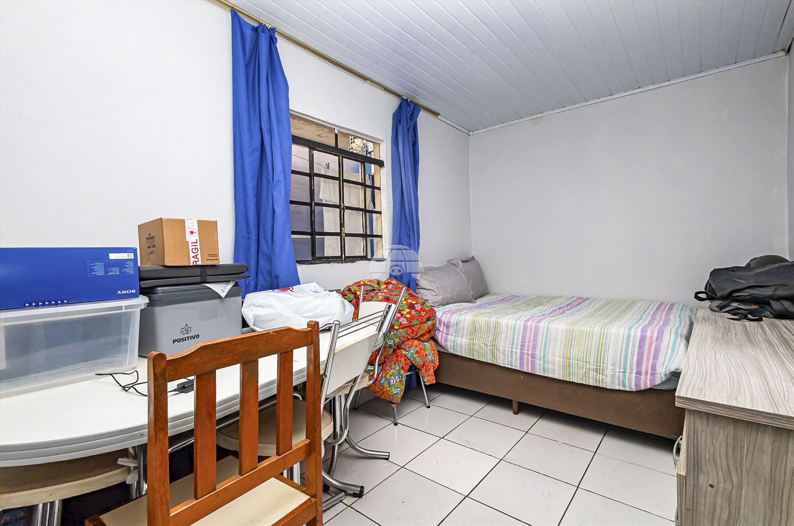 Casa à venda em Sítio Cercado, Curitiba — Outrasul Imobiliária