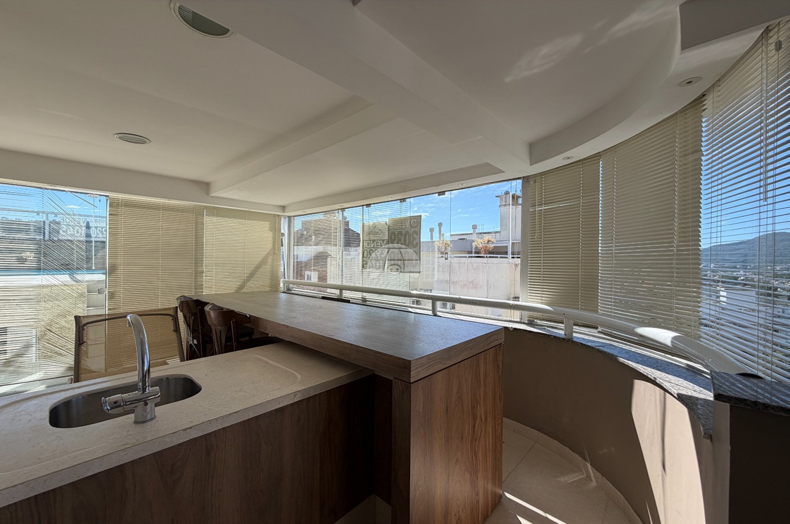 Cobertura Residencial para Venda no Bairro Córrego Grande ref. 229190 (10 / 10)