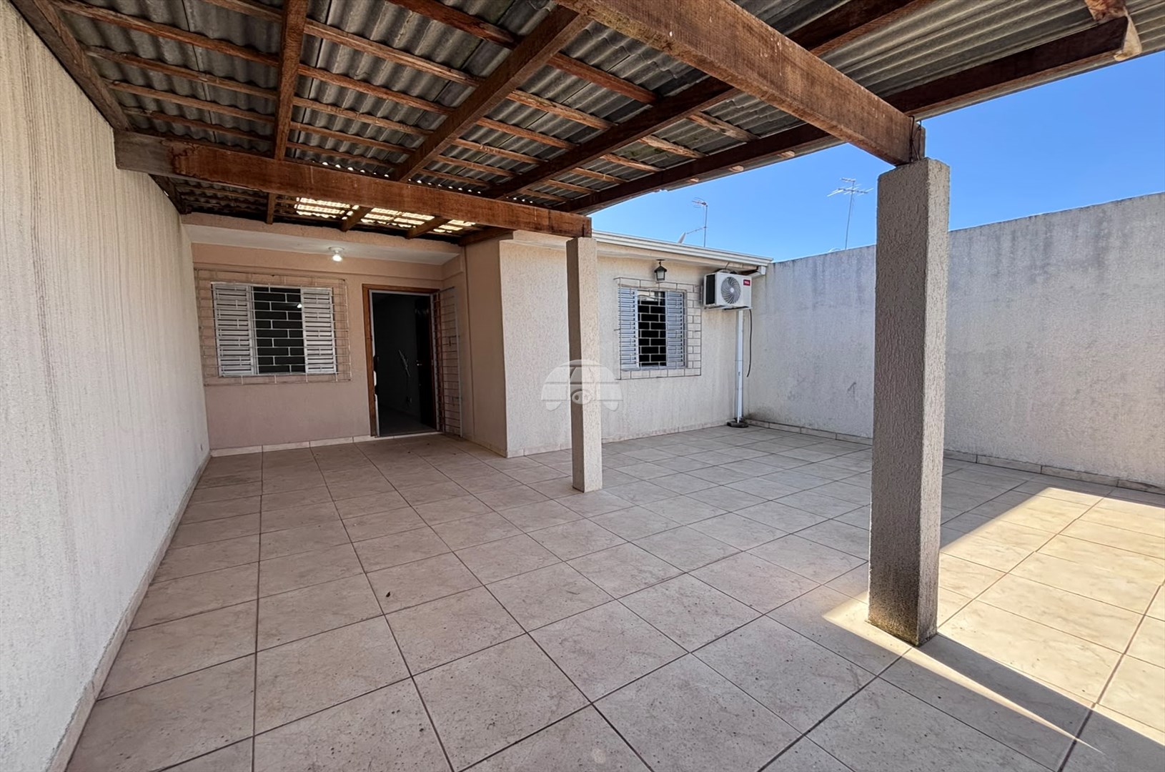 Casa à venda em Jardim Amélia, Pinhais — Portal Chave Fácil