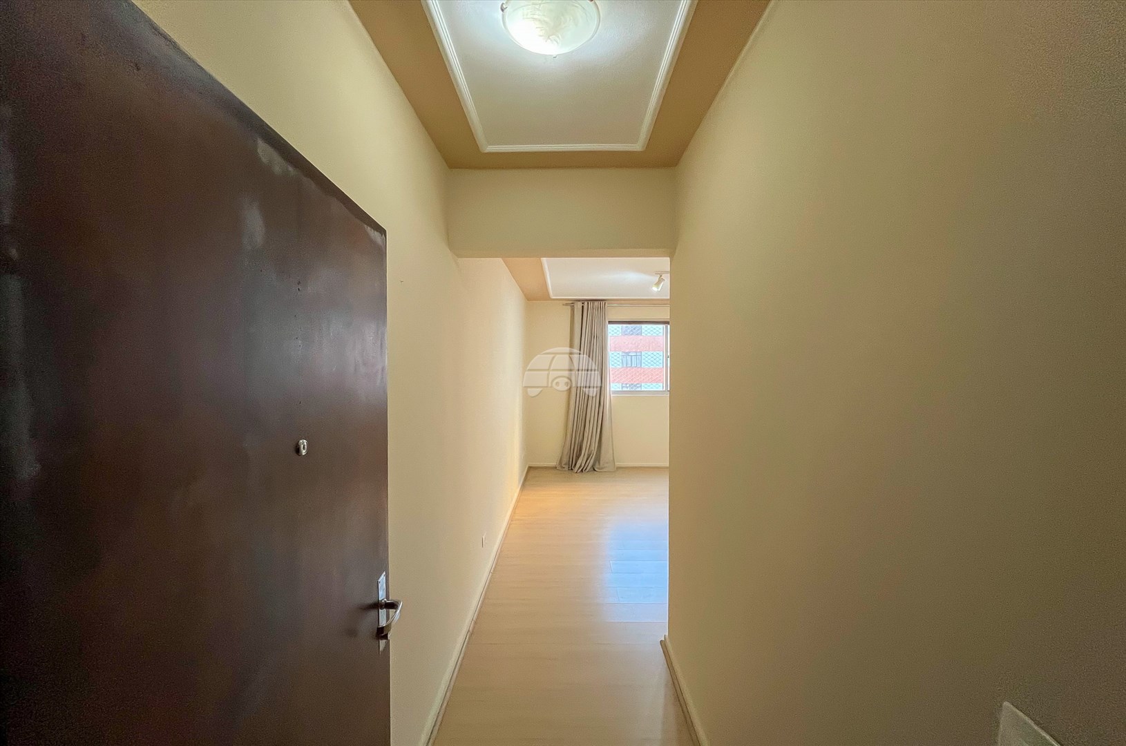Apartamento para alugar em Cristo Rei, Curitiba — Outrasul Imobiliária