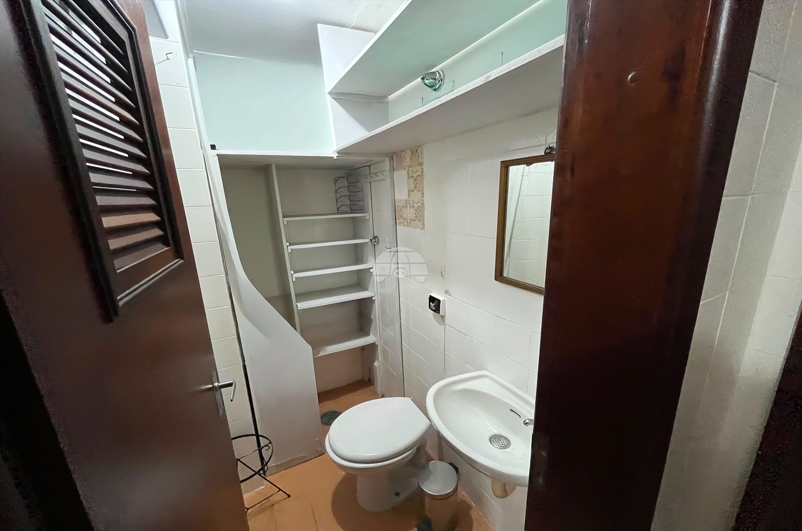 Apartamento para alugar em Cristo Rei, Curitiba — Outrasul Imobiliária