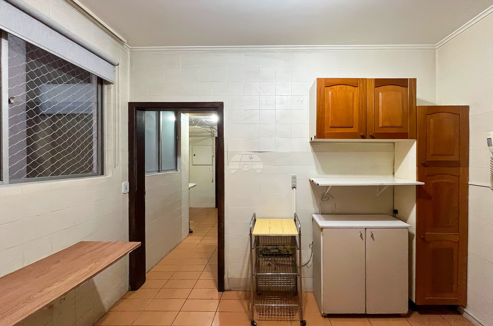 Apartamento para alugar em Cristo Rei, Curitiba — Outrasul Imobiliária