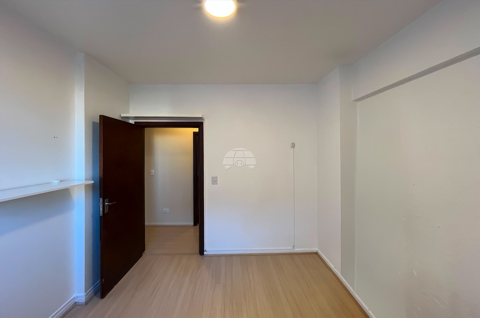 Apartamento para alugar em Cristo Rei, Curitiba — Outrasul Imobiliária