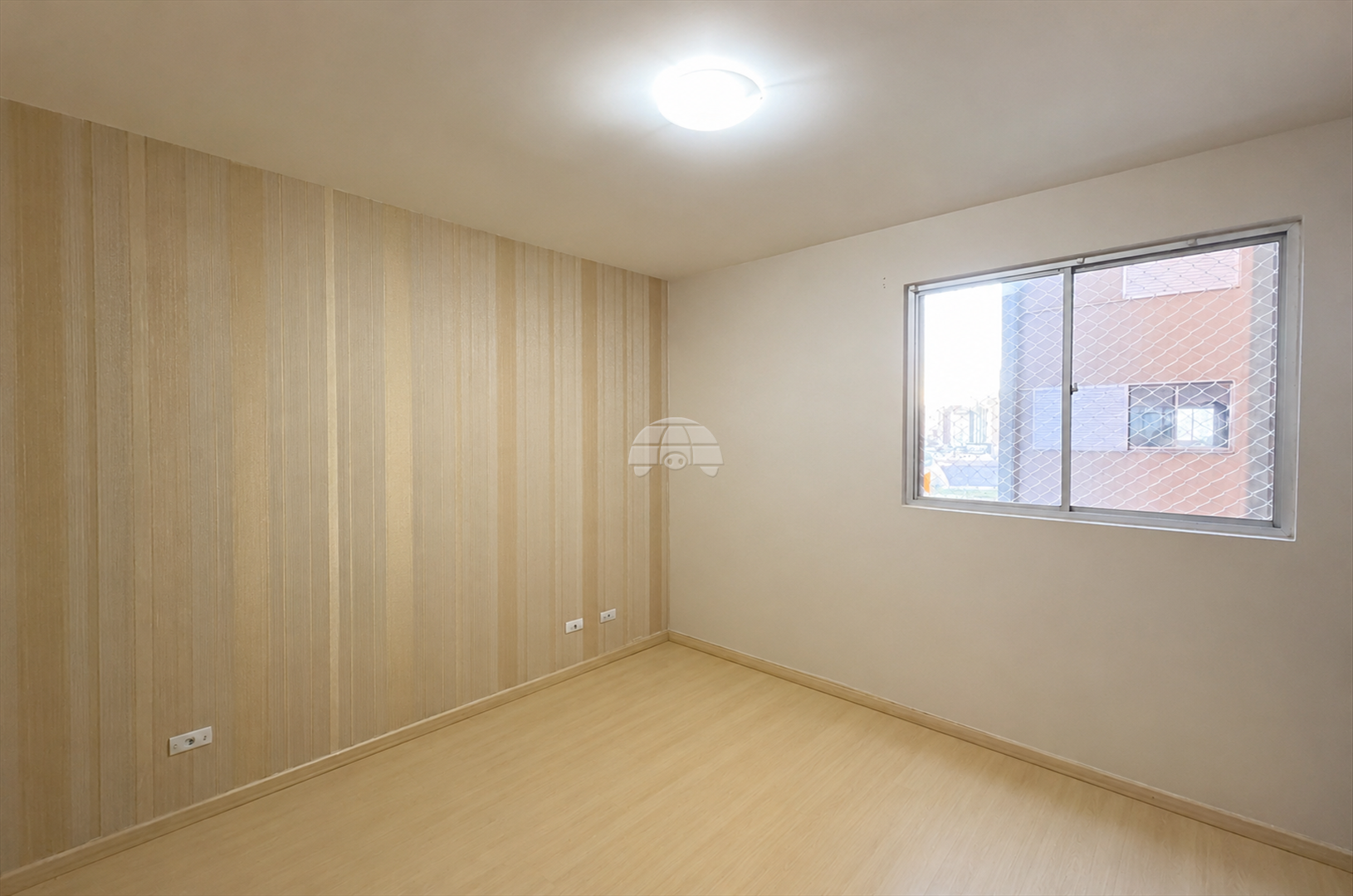 Apartamento para alugar em Cristo Rei, Curitiba — Outrasul Imobiliária