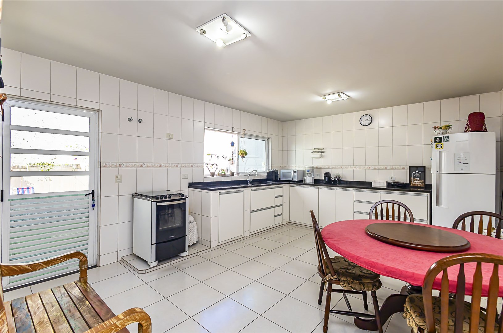 Casa Residencial para Venda no Bairro Mercês ref. 948505 (8 / 10)