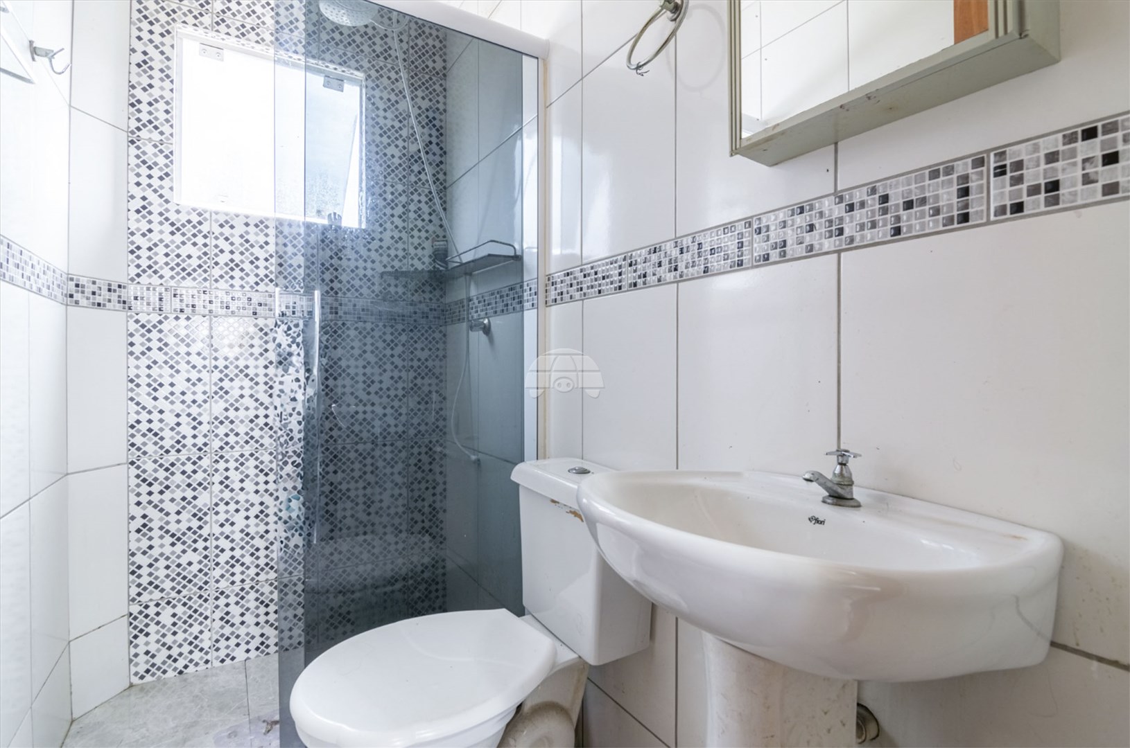 Casa à venda em Sítio Cercado, Curitiba — Outrasul Imobiliária