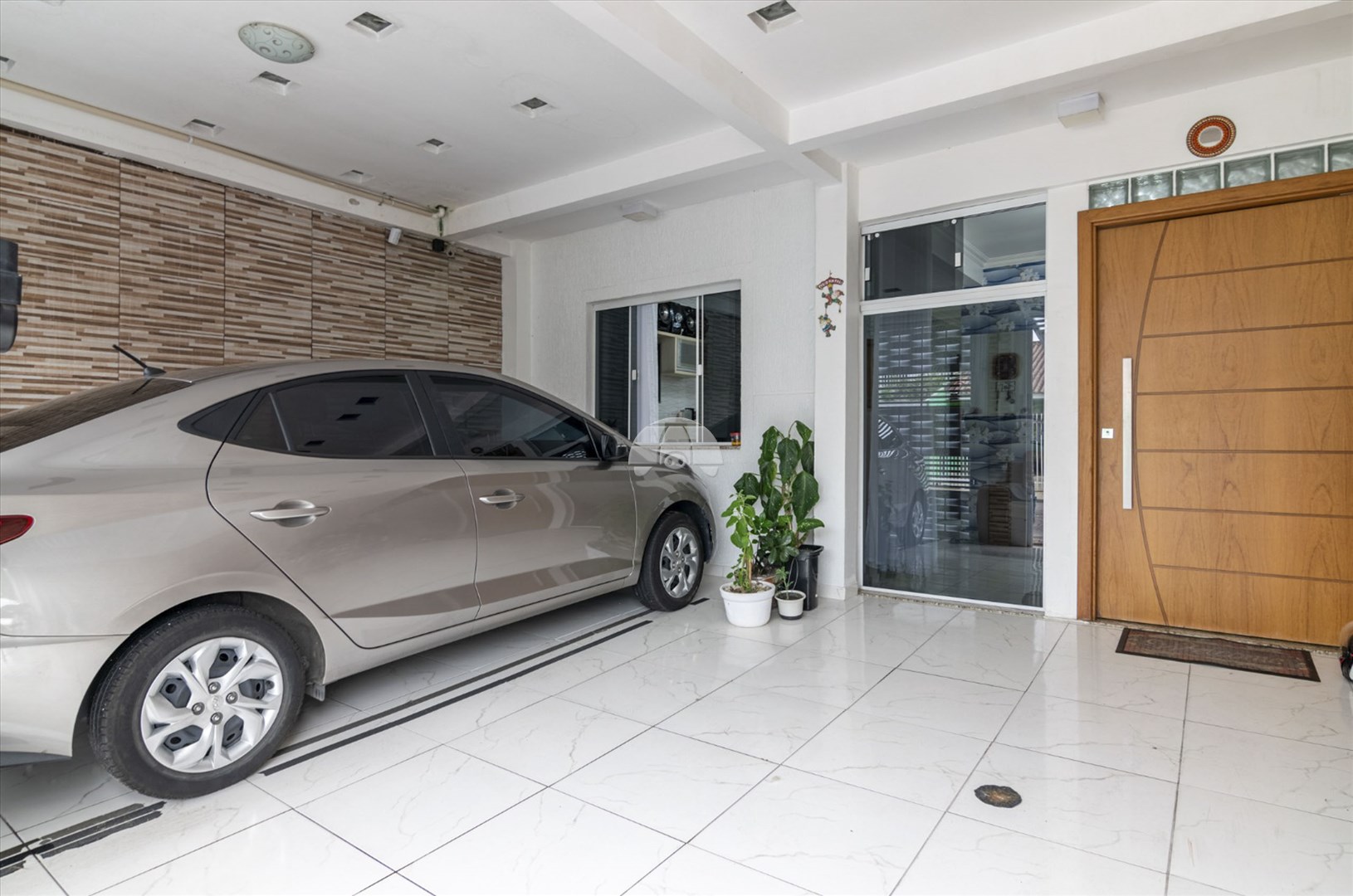 Casa à venda em Sítio Cercado, Curitiba — Outrasul Imobiliária