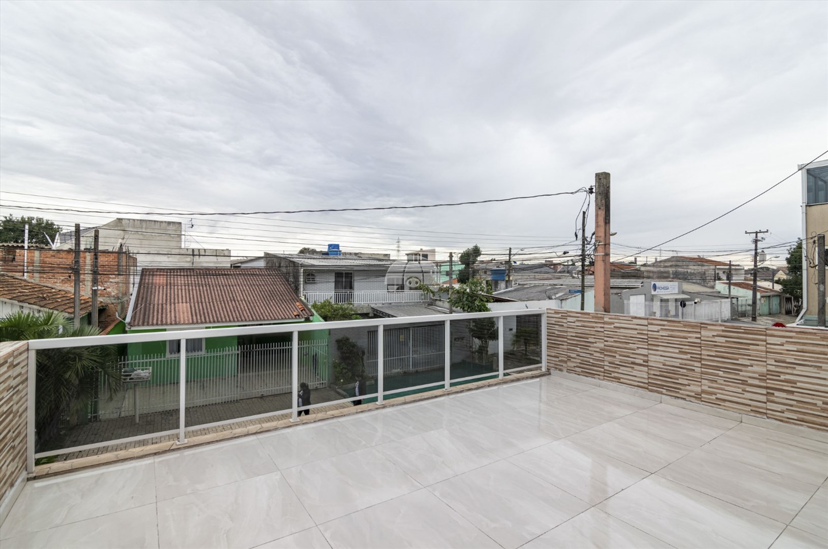 Casa à venda em Sítio Cercado, Curitiba — Outrasul Imobiliária