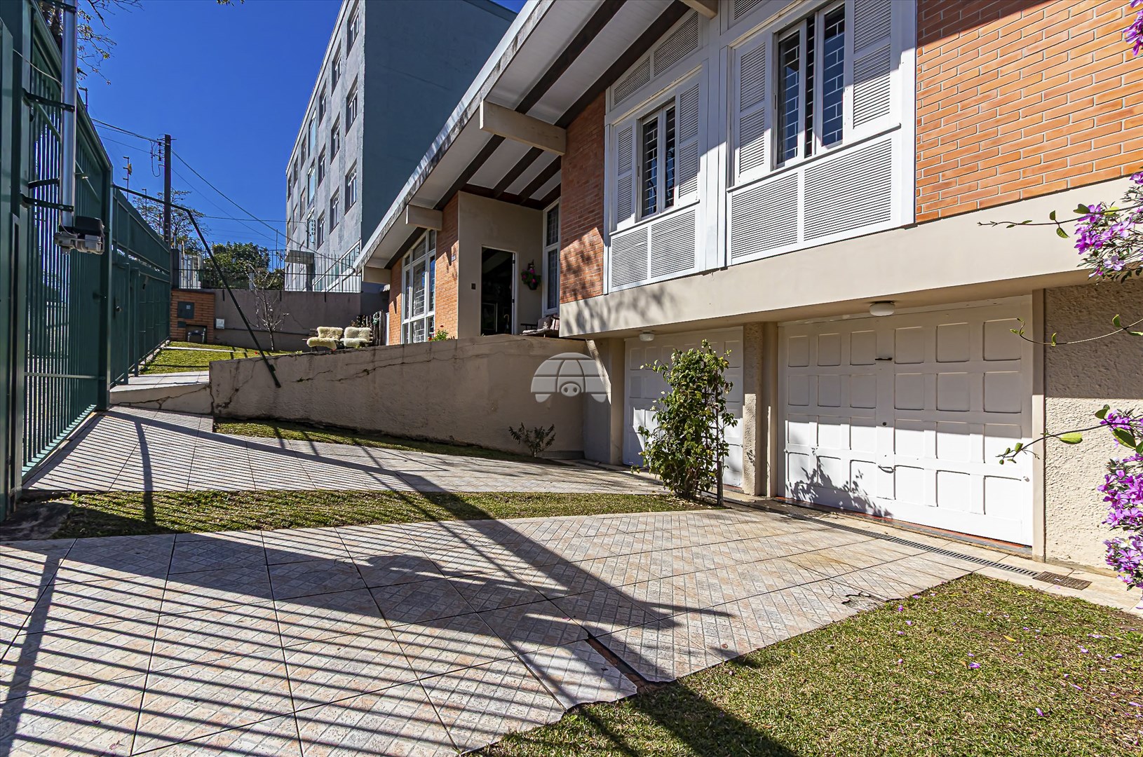 Casa à venda em Jardim Botânico, Curitiba — Portal Chave Fácil