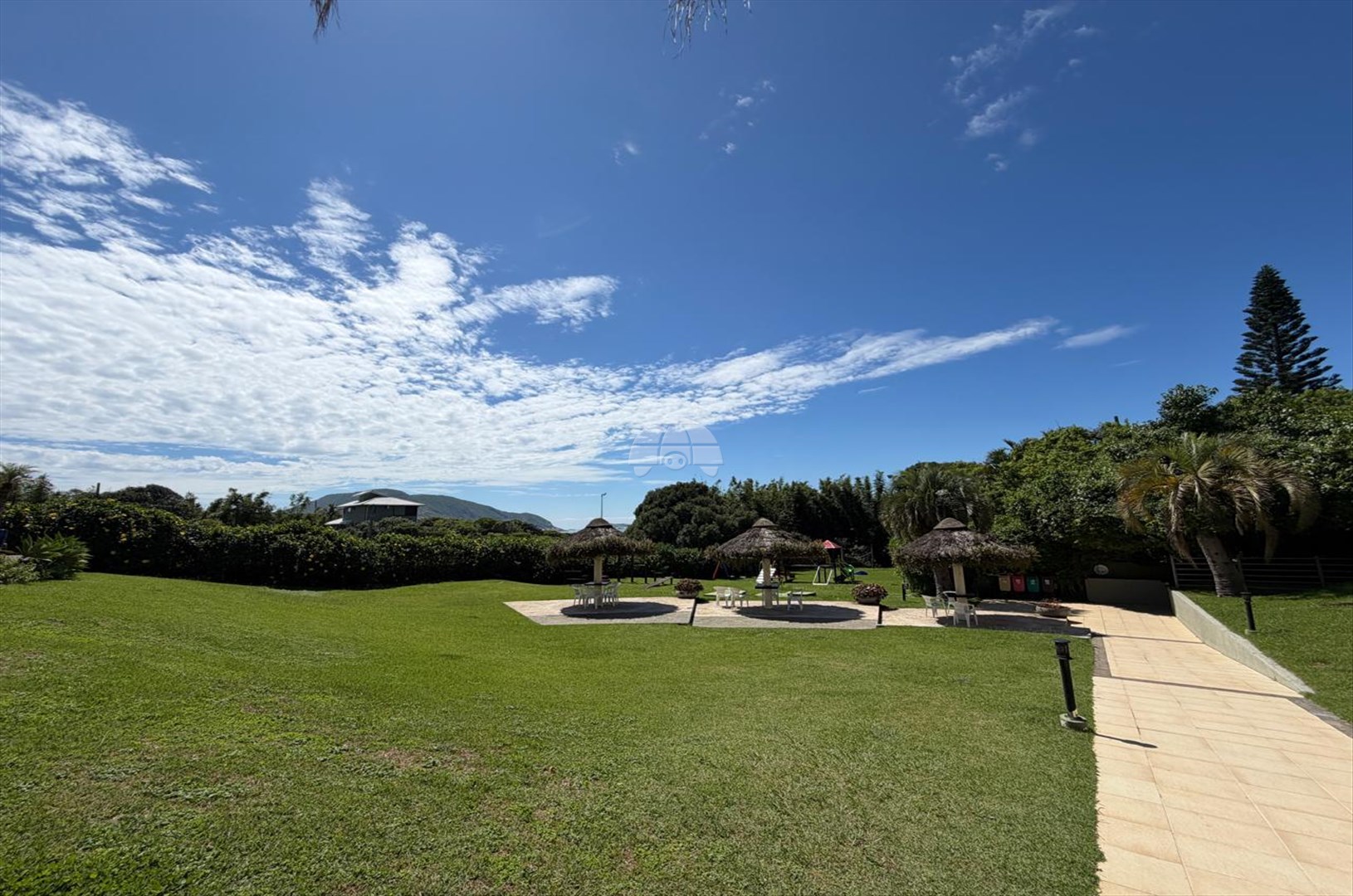 Apartamento à venda em Ingleses Do Rio Vermelho, Florianópolis — Portal Chave Fácil