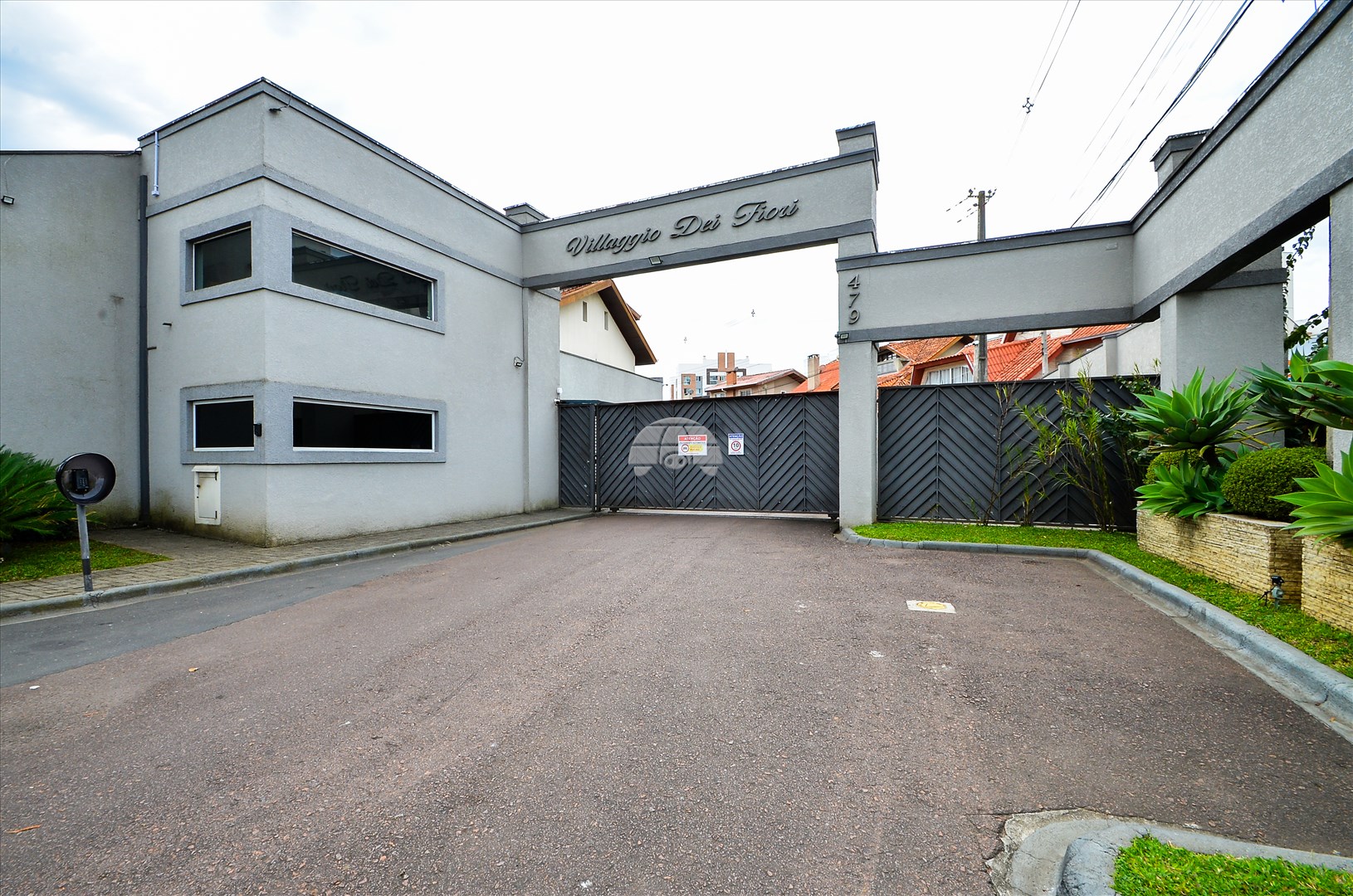 Casa Residencial para Venda no Bairro Campo Comprido ref. 229285 (2 / 10)