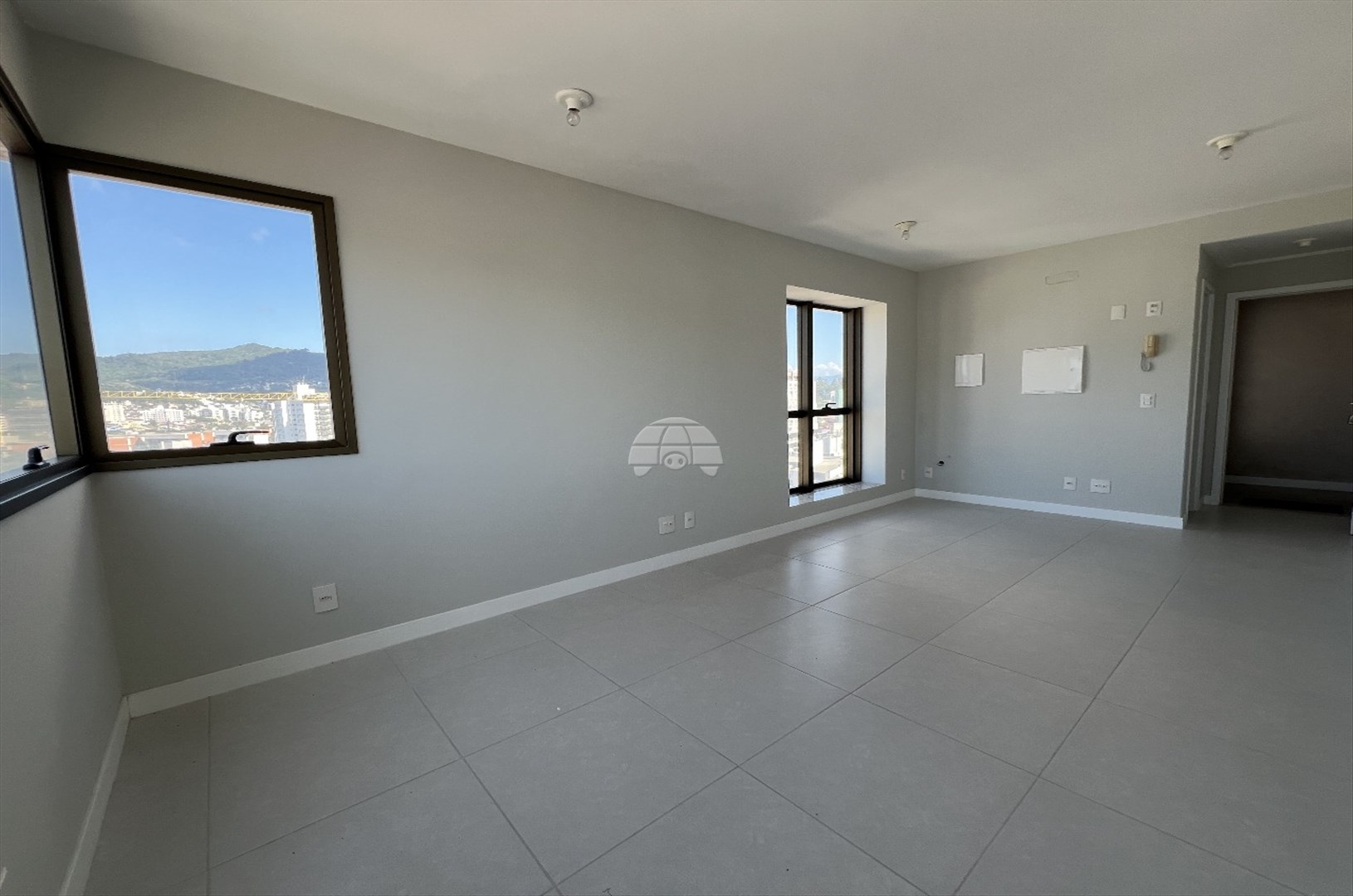 Sala/Conjunto Comercial à venda em Trindade, Florianópolis — Portal Chave Fácil