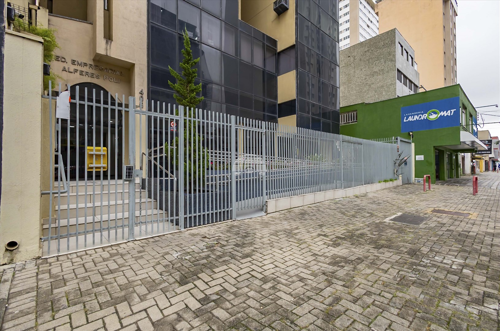 Sala/Conjunto Comercial à venda em Rebouças, Curitiba — Portal Chave Fácil