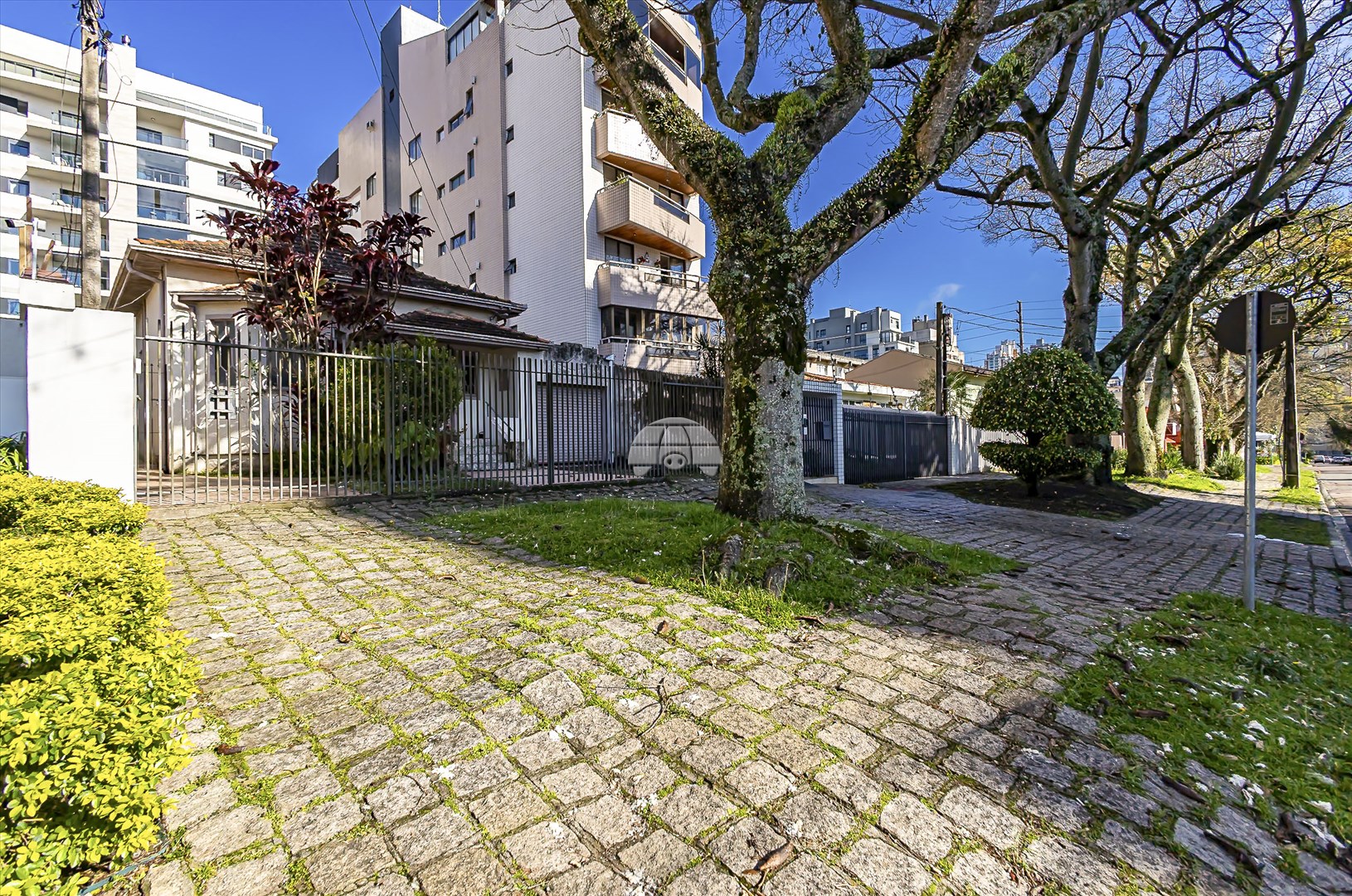 Terreno/Área à venda em Água Verde, Curitiba — Portal Chave Fácil