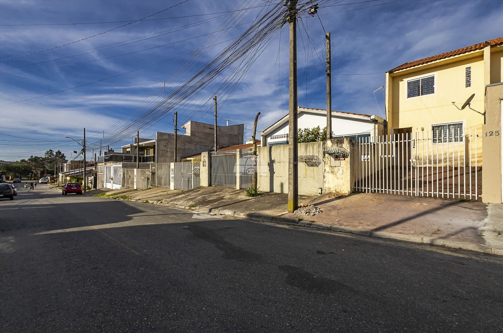 Casa à venda em Campo De Santana, Curitiba — Portal Chave Fácil