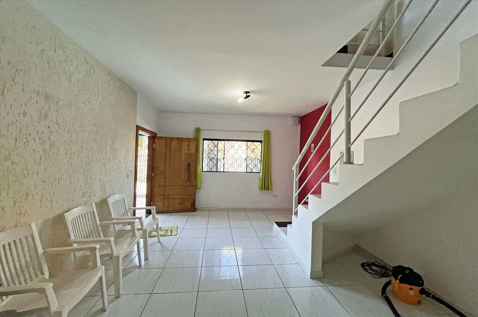 Casa para alugar em Sítio Cercado, Curitiba — Portal Chave Fácil