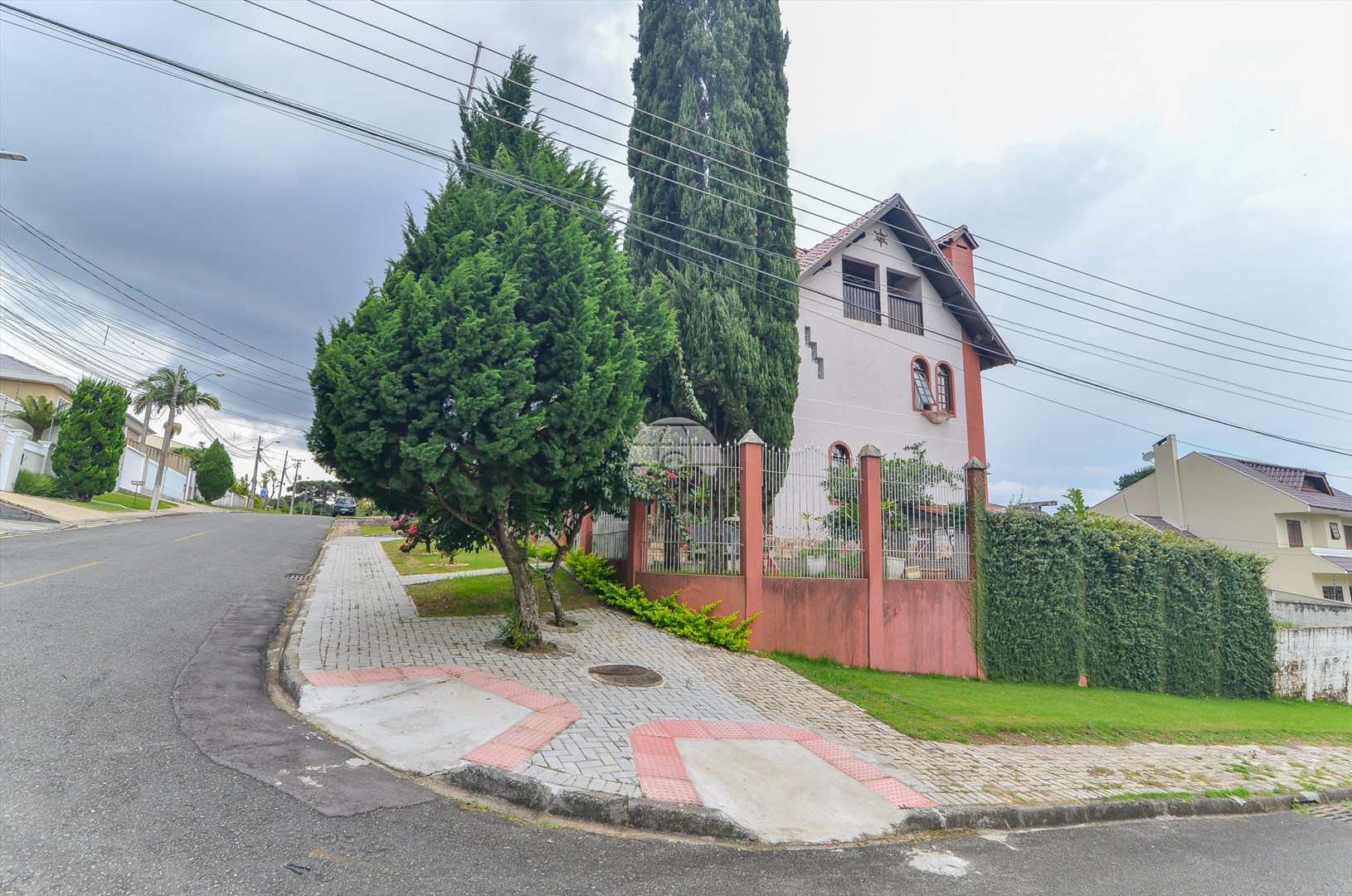 Casa Residencial para Venda no Bairro Santa Felicidade ref. 229332 (3 / 10)