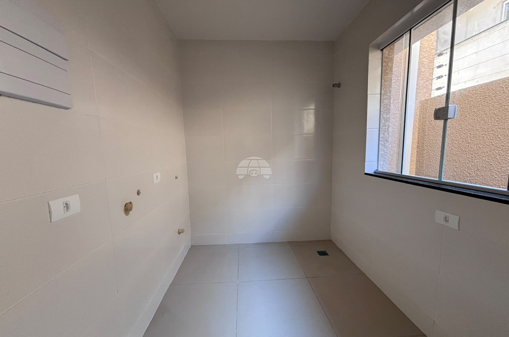 Casa à venda em Abranches, Curitiba — Kondor Imóveis: Imobiliária em Curitiba | Uma imobiliária pra você